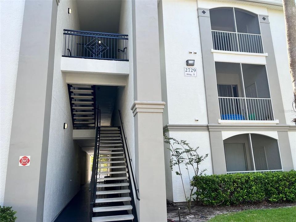 待售: $194,900 (2 贝兹, 2 浴室, 1009 平方英尺)