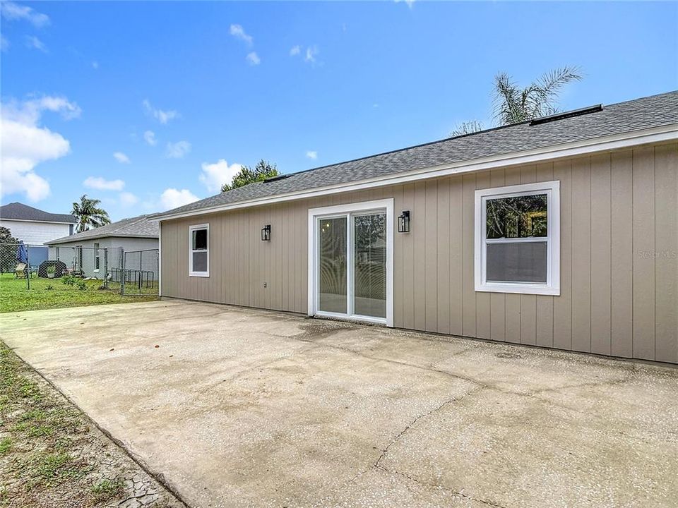 For Sale: $289,900 (3 beds, 2 baths, 1032 Square Feet)