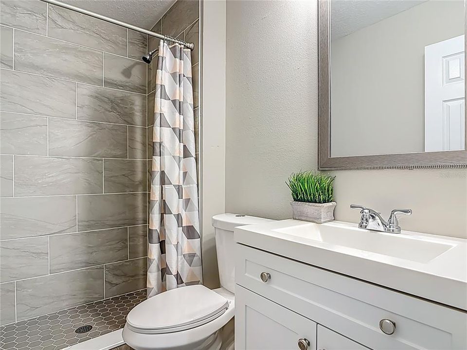 For Sale: $289,900 (3 beds, 2 baths, 1032 Square Feet)