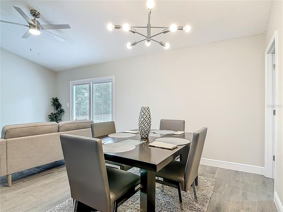 For Sale: $289,900 (3 beds, 2 baths, 1032 Square Feet)