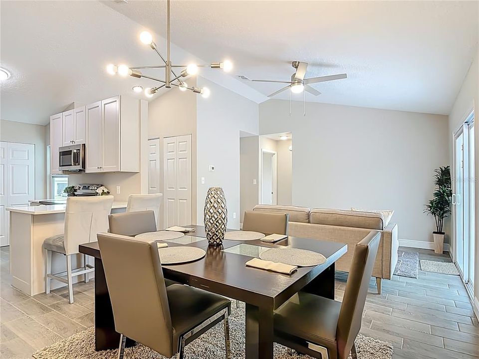 For Sale: $289,900 (3 beds, 2 baths, 1032 Square Feet)