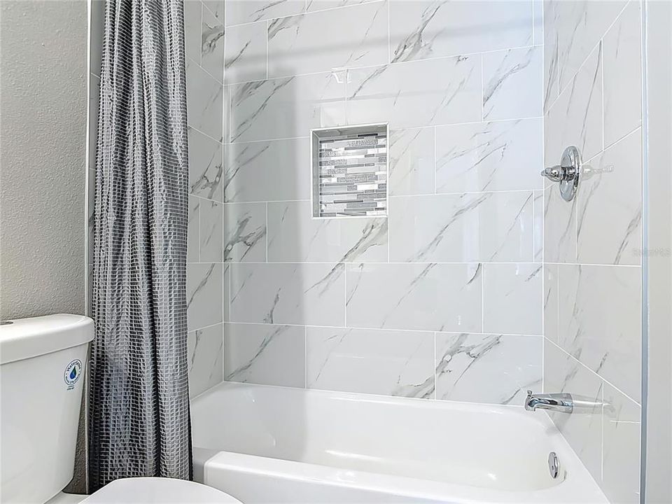 For Sale: $289,900 (3 beds, 2 baths, 1032 Square Feet)