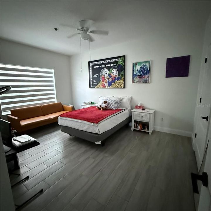 For Rent: $2,550 (3 beds, 2 baths, 1405 Square Feet)