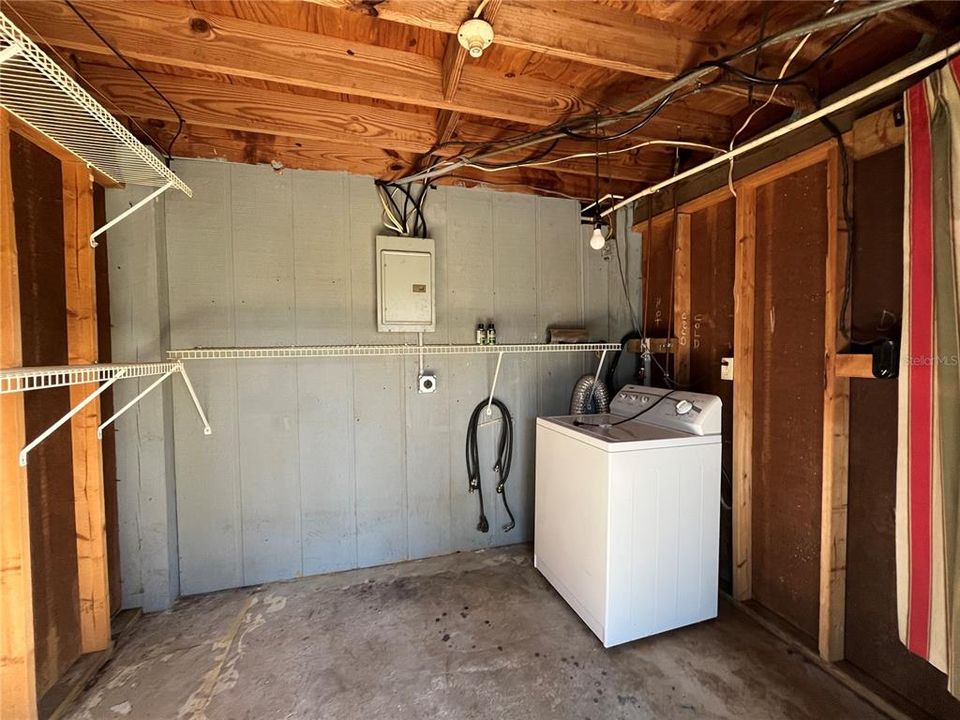 待售: $135,000 (2 贝兹, 2 浴室, 1120 平方英尺)