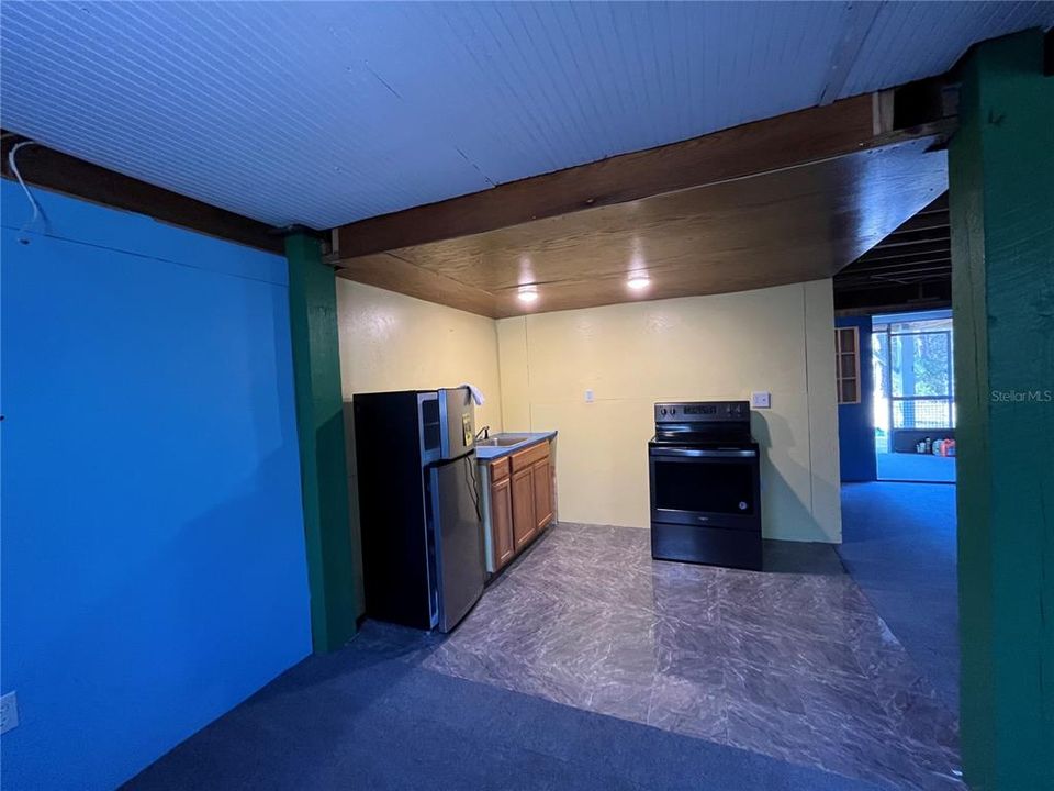 待售: $135,000 (2 贝兹, 2 浴室, 1120 平方英尺)