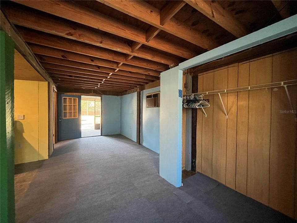 待售: $135,000 (2 贝兹, 2 浴室, 1120 平方英尺)