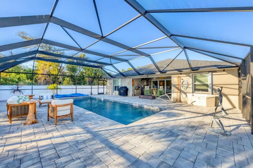 For Sale: $564,900 (3 beds, 2 baths, 1732 Square Feet)