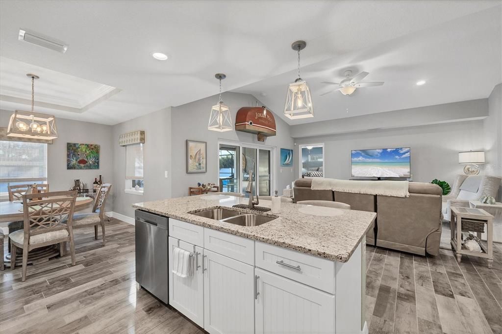 For Sale: $564,900 (3 beds, 2 baths, 1732 Square Feet)