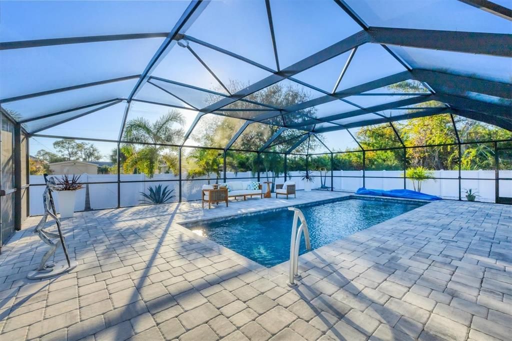 For Sale: $564,900 (3 beds, 2 baths, 1732 Square Feet)