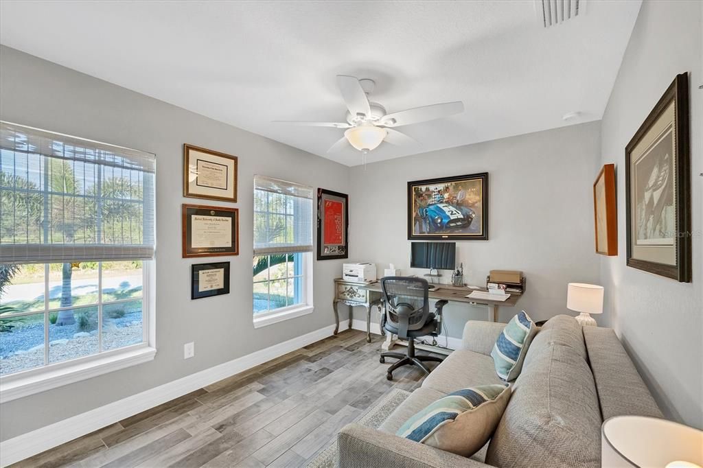 For Sale: $564,900 (3 beds, 2 baths, 1732 Square Feet)