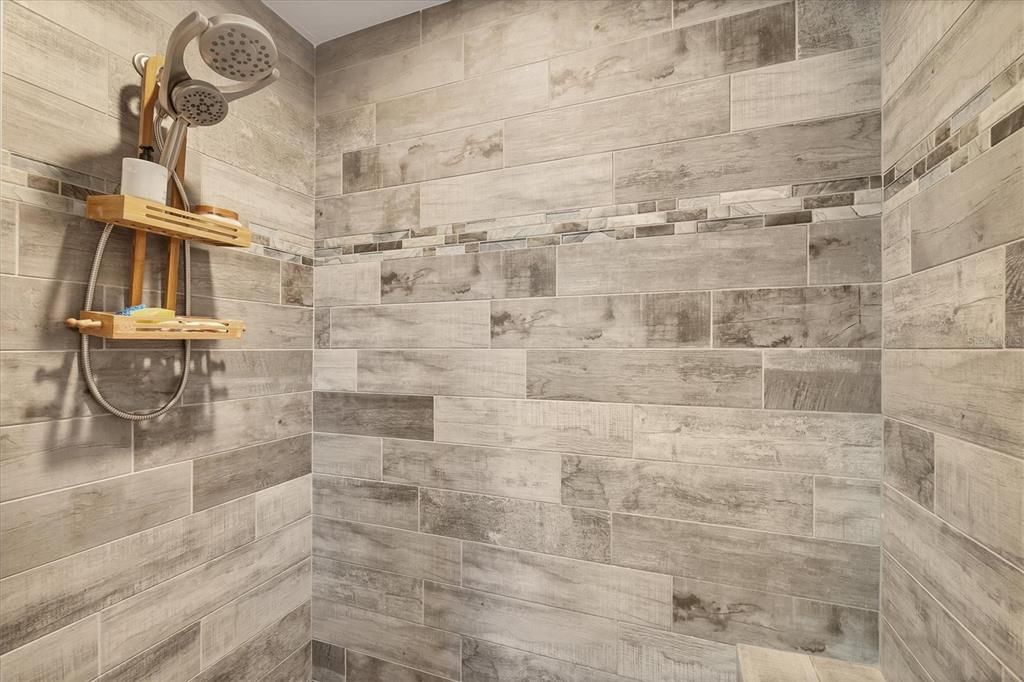 For Sale: $564,900 (3 beds, 2 baths, 1732 Square Feet)