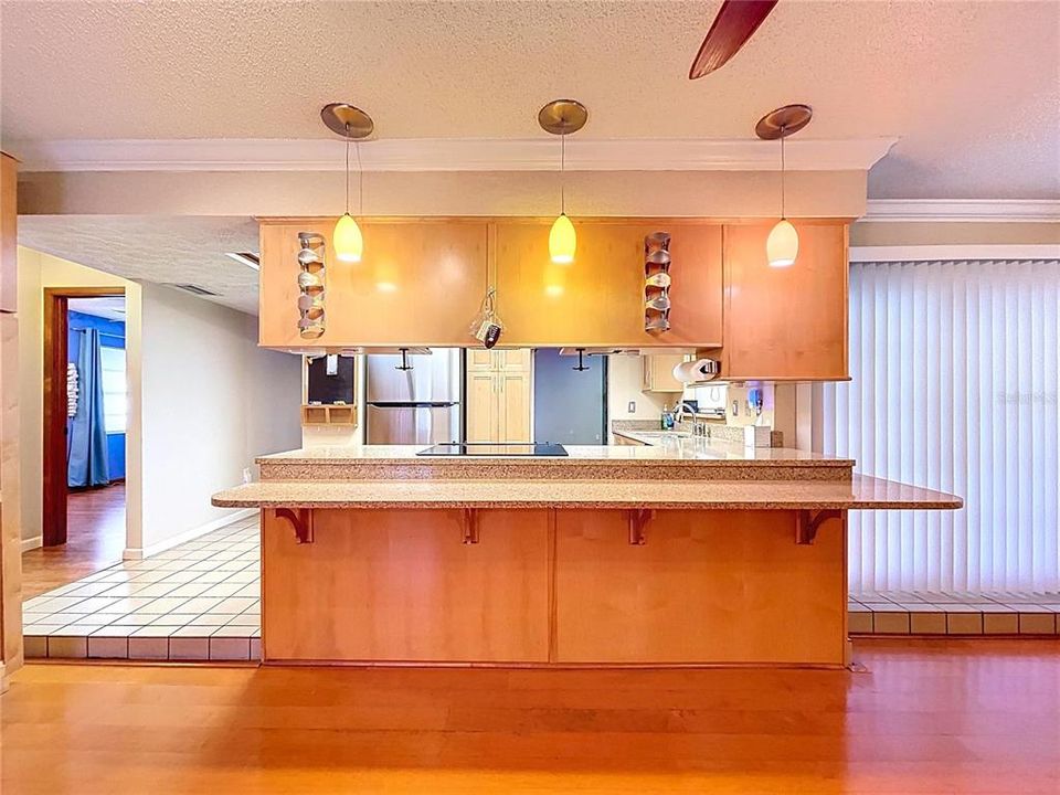 待售: $325,000 (3 贝兹, 2 浴室, 1630 平方英尺)