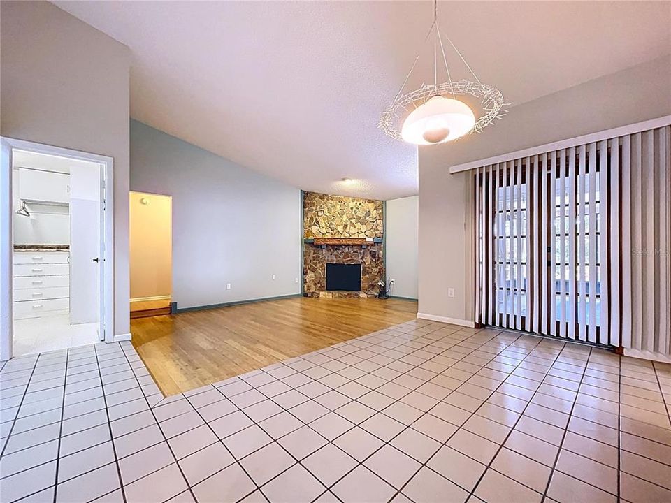 待售: $325,000 (3 贝兹, 2 浴室, 1630 平方英尺)