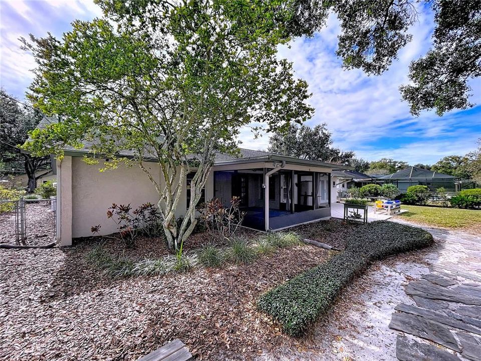 待售: $325,000 (3 贝兹, 2 浴室, 1630 平方英尺)