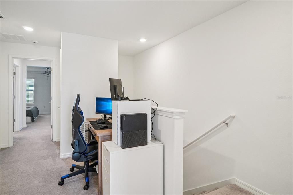 На продажу: $292,900 (2 спален, 2 ванн, 1541 Квадратных фут)