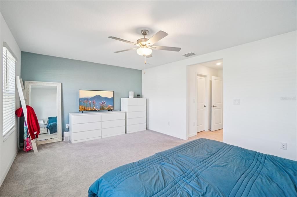 На продажу: $292,900 (2 спален, 2 ванн, 1541 Квадратных фут)