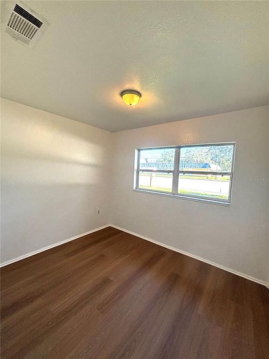 出租: $1,650 (4 贝兹, 1 浴室, 1480 平方英尺)