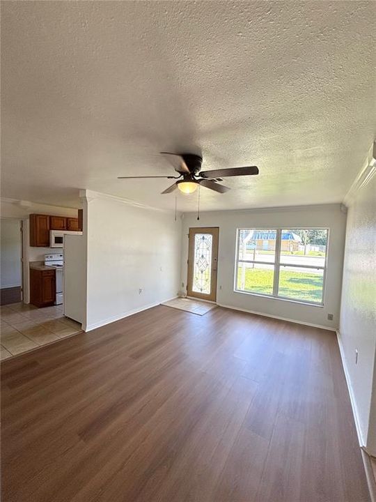 出租: $1,650 (4 贝兹, 1 浴室, 1480 平方英尺)