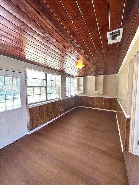 出租: $1,650 (4 贝兹, 1 浴室, 1480 平方英尺)