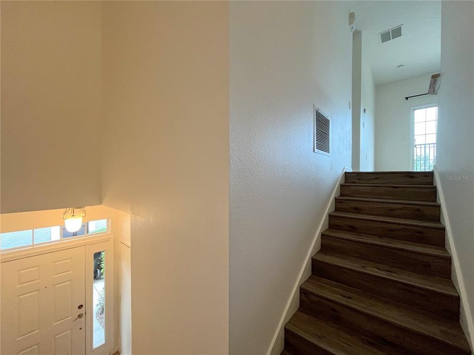 出租: $1,867 (2 贝兹, 2 浴室, 1200 平方英尺)