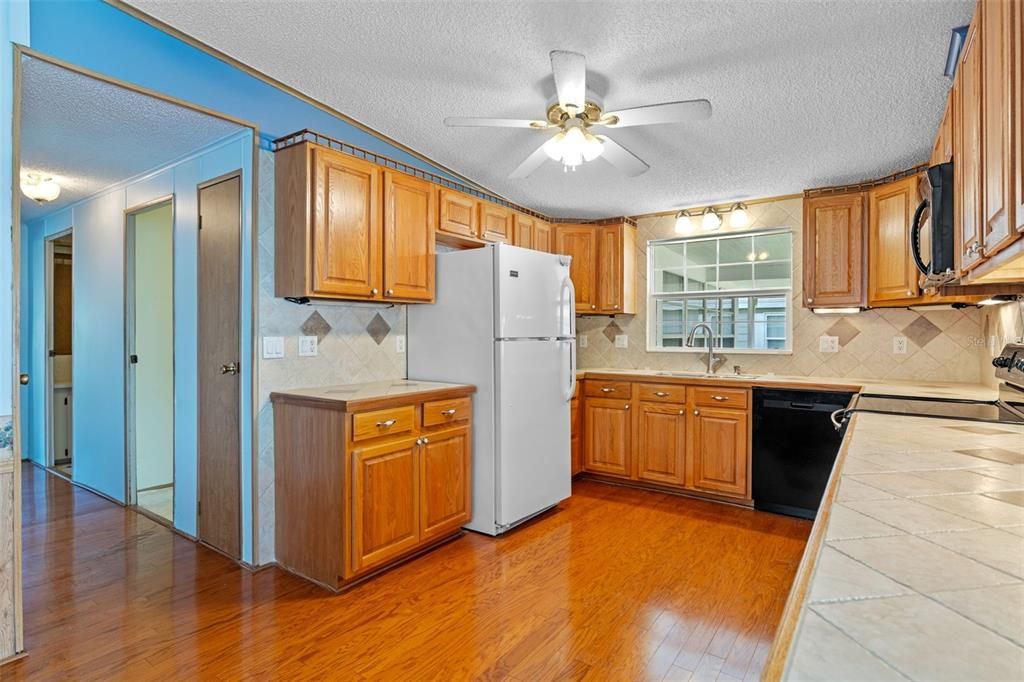 En Venta: $175,000 (2 camas, 2 baños, 1456 Pies cuadrados)