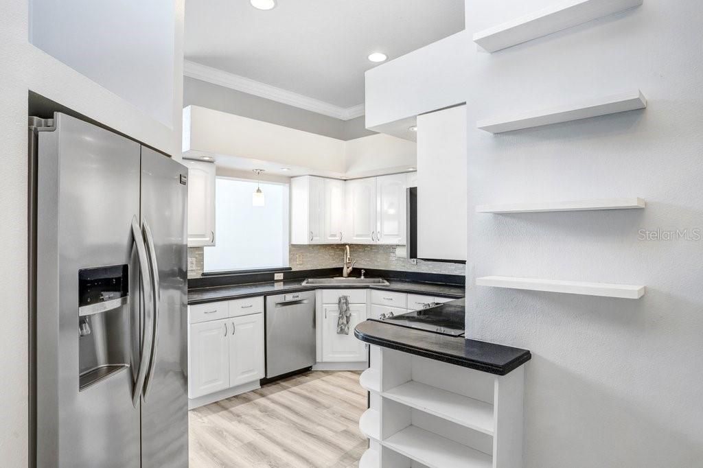 For Sale: $574,900 (4 beds, 3 baths, 2495 Square Feet)