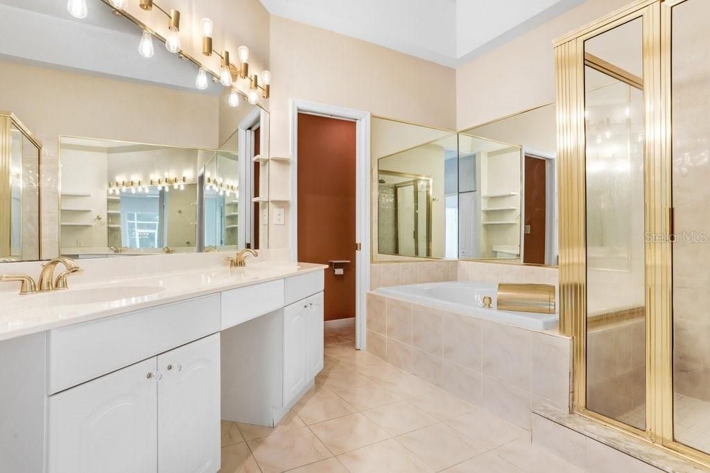 For Sale: $574,900 (4 beds, 3 baths, 2495 Square Feet)