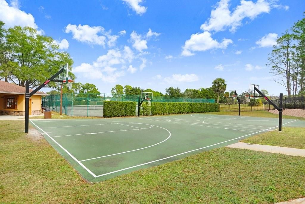 For Sale: $574,900 (4 beds, 3 baths, 2495 Square Feet)