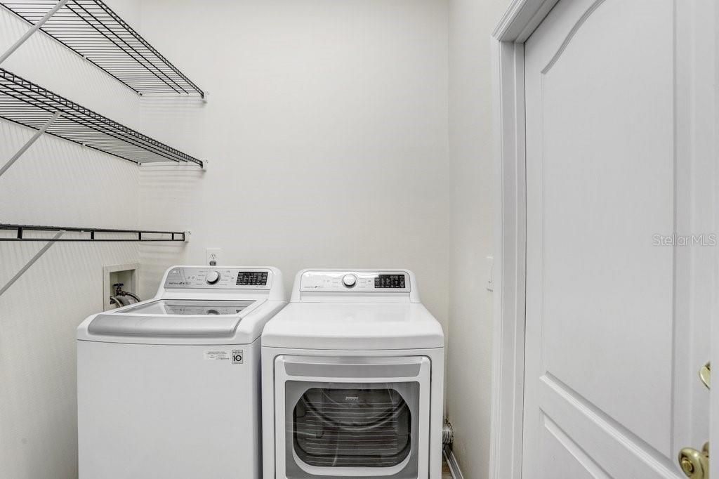 For Sale: $574,900 (4 beds, 3 baths, 2495 Square Feet)