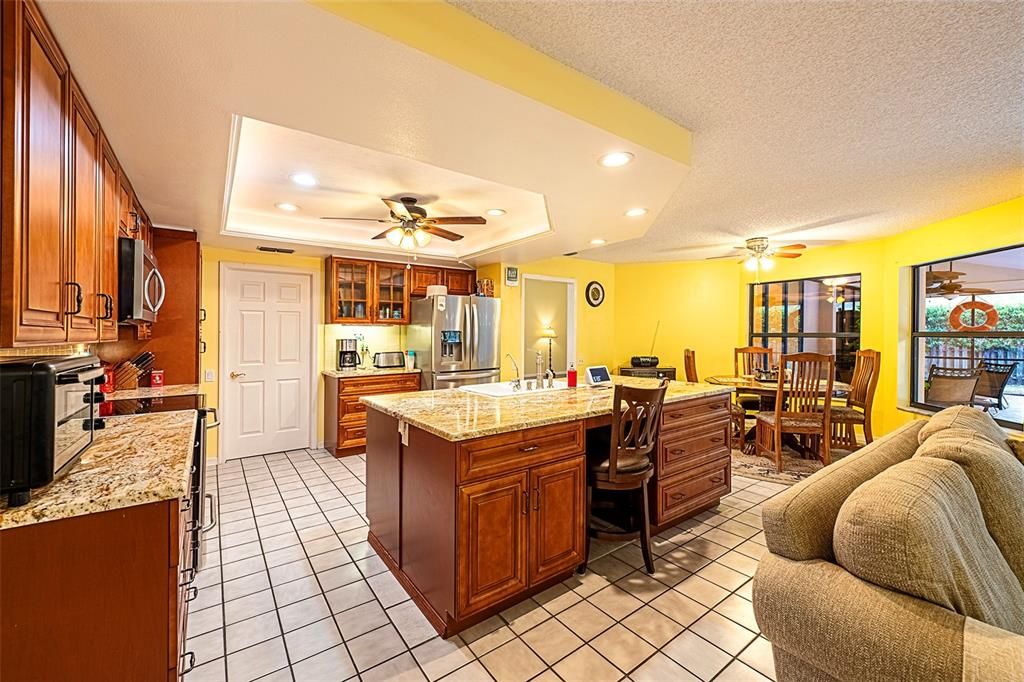 For Sale: $800,000 (4 beds, 3 baths, 2830 Square Feet)