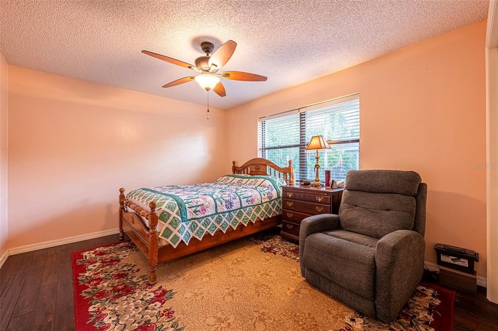 For Sale: $800,000 (4 beds, 3 baths, 2830 Square Feet)