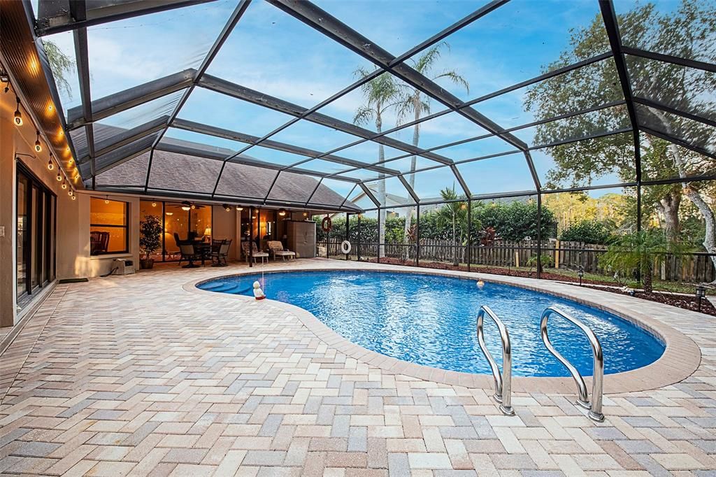 For Sale: $800,000 (4 beds, 3 baths, 2830 Square Feet)