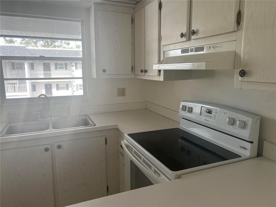 На продажу: $57,000 (1 спален, 1 ванн, 725 Квадратных фут)