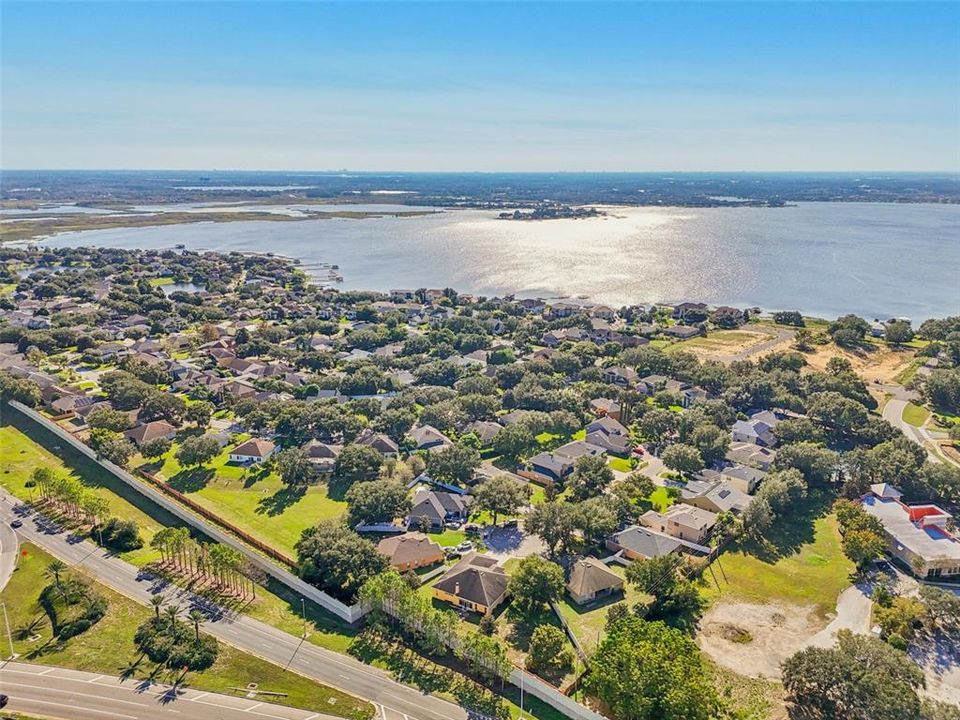 待售: $645,000 (4 贝兹, 3 浴室, 3000 平方英尺)