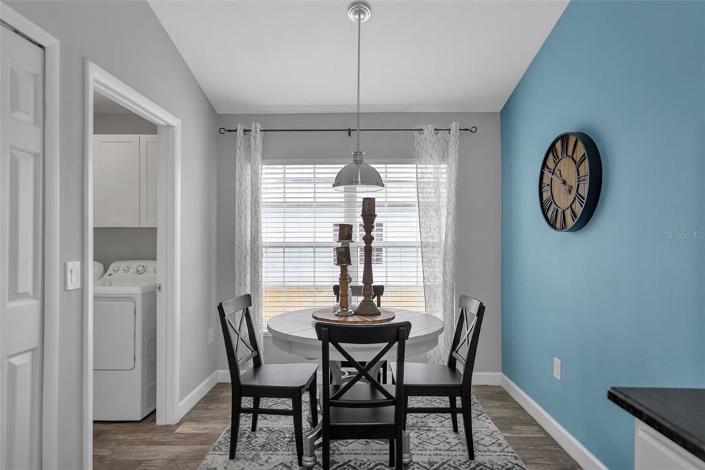 En Venta: $499,999 (4 camas, 3 baños, 1822 Pies cuadrados)