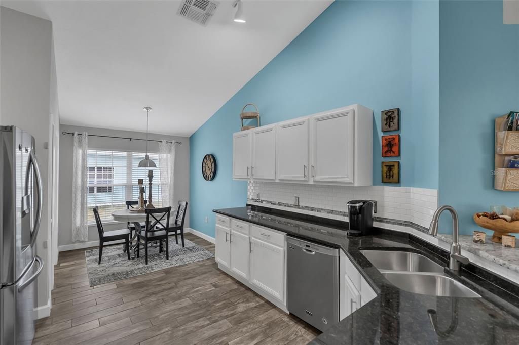 En Venta: $499,999 (4 camas, 3 baños, 1822 Pies cuadrados)