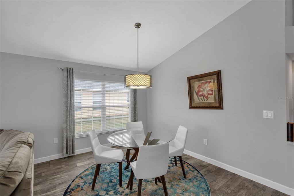 En Venta: $499,999 (4 camas, 3 baños, 1822 Pies cuadrados)