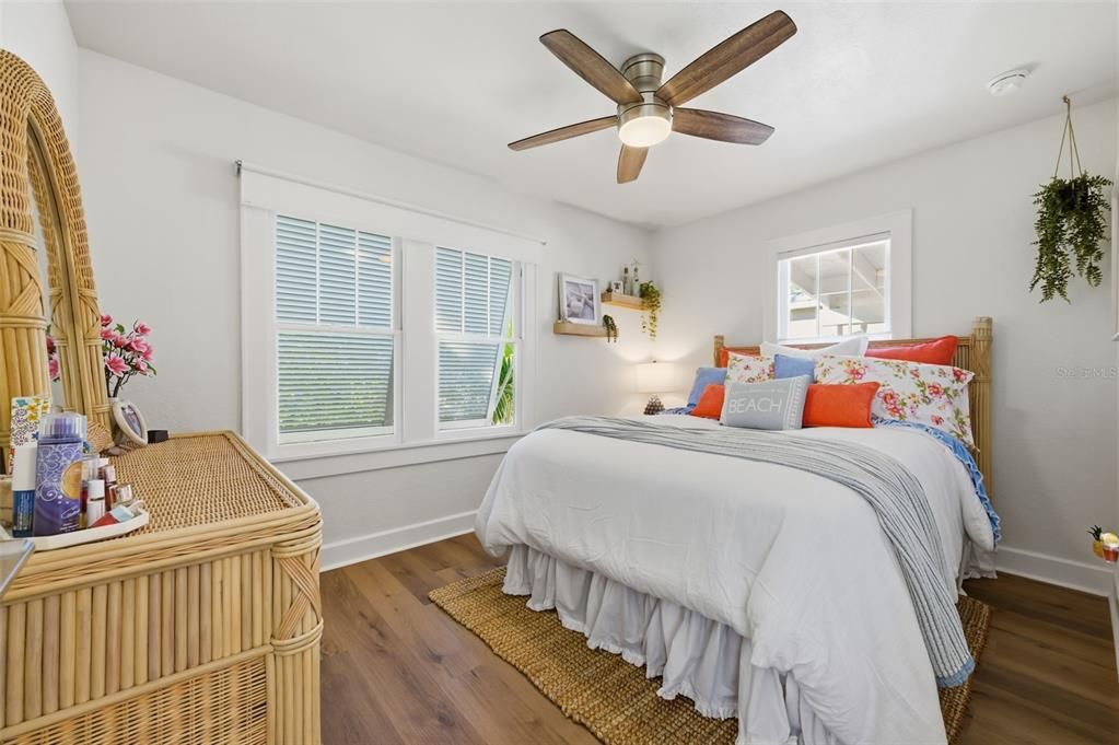 待售: $454,900 (3 贝兹, 2 浴室, 1156 平方英尺)