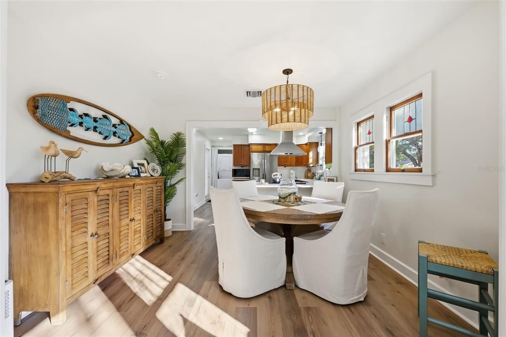 待售: $454,900 (3 贝兹, 2 浴室, 1156 平方英尺)