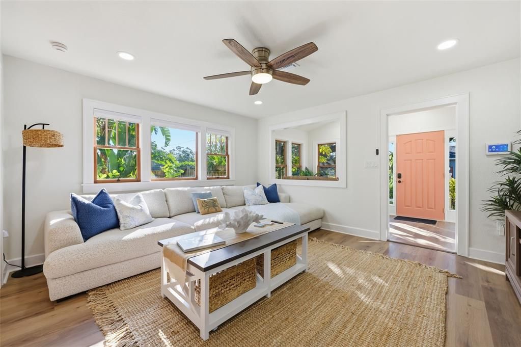 待售: $454,900 (3 贝兹, 2 浴室, 1156 平方英尺)