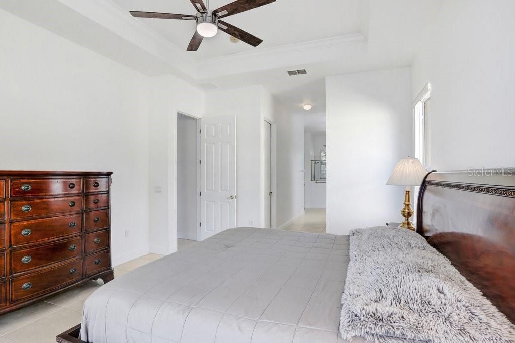 For Sale: $474,900 (3 beds, 2 baths, 2450 Square Feet)