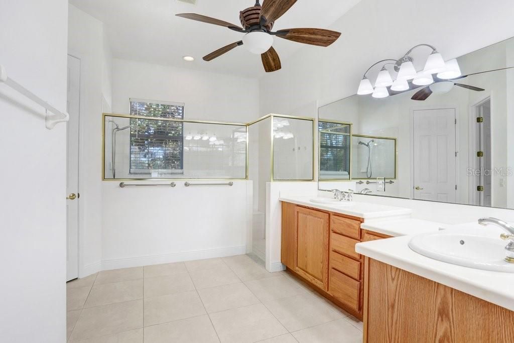 For Sale: $474,900 (3 beds, 2 baths, 2450 Square Feet)