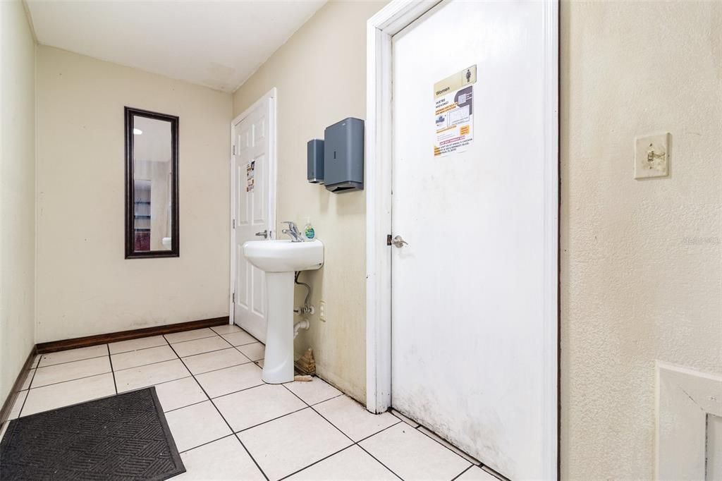 En Venta: $875,000 (0 camas, 0 baños, 4493 Pies cuadrados)