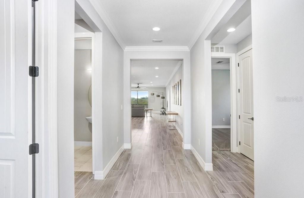 For Sale: $449,900 (4 beds, 2 baths, 2537 Square Feet)