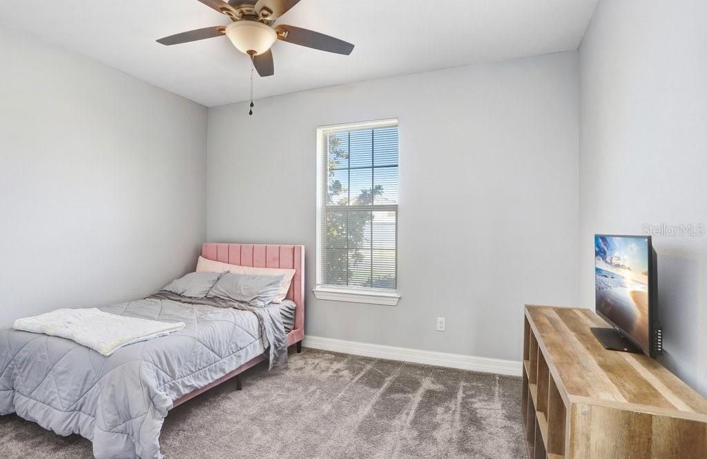 For Sale: $449,900 (4 beds, 2 baths, 2537 Square Feet)