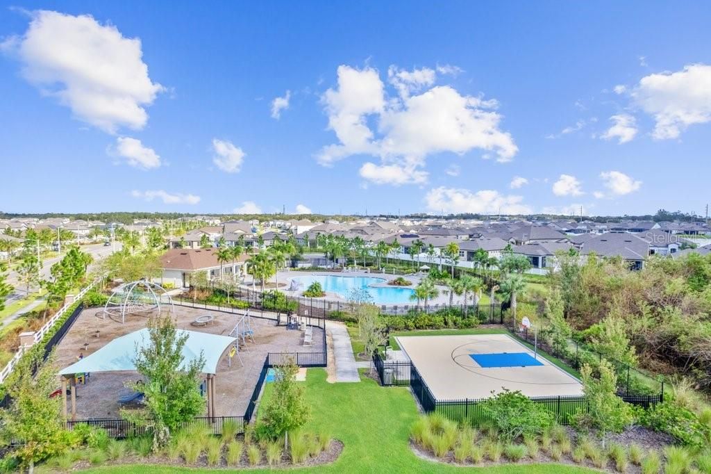 For Sale: $449,900 (4 beds, 2 baths, 2537 Square Feet)