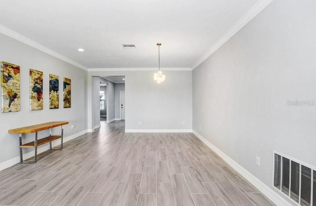 For Sale: $449,900 (4 beds, 2 baths, 2537 Square Feet)