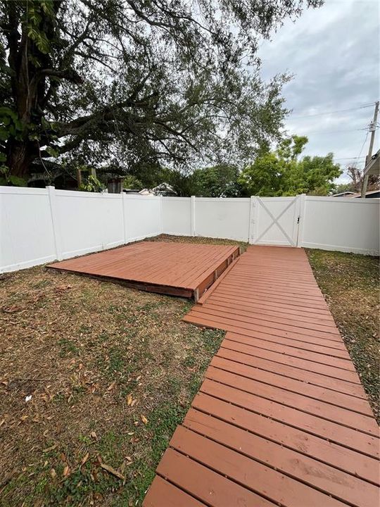 В аренду: $2,550 (5 спален, 3 ванн, 2200 Квадратных фут)