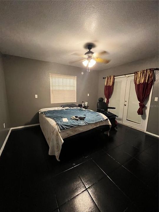 В аренду: $2,550 (5 спален, 3 ванн, 2200 Квадратных фут)