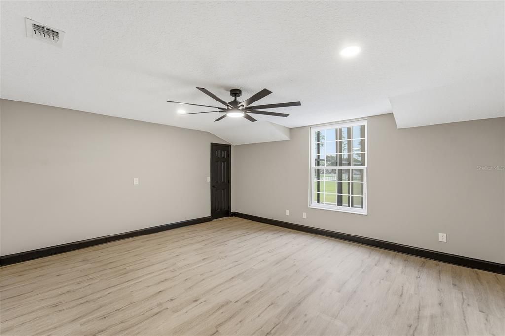 待售: $1,280,000 (5 贝兹, 3 浴室, 4005 平方英尺)